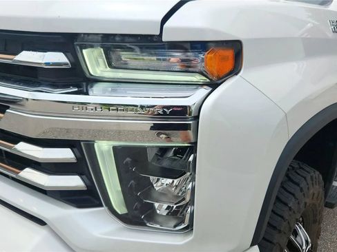 Used 2021 Chevrolet Silverado 3500 High Country AWD/4WD image 3