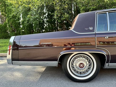 Used 1987 Cadillac Brougham RWD image 88