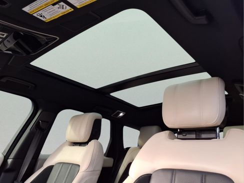 Used 2021 Land Rover Range Rover Sport HST image 15