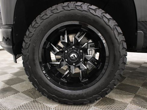 Used 2022 Chevrolet Silverado 1500 RST AWD/4WD image 34
