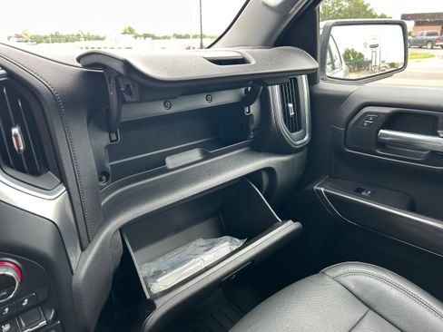 Used 2019 Chevrolet Silverado 1500 LTZ w/ LTZ Plus Package AWD/4WD image 29