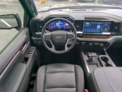 Used 2025 Chevrolet Silverado 1500 RST w/ Convenience Package II AWD/4WD image 19