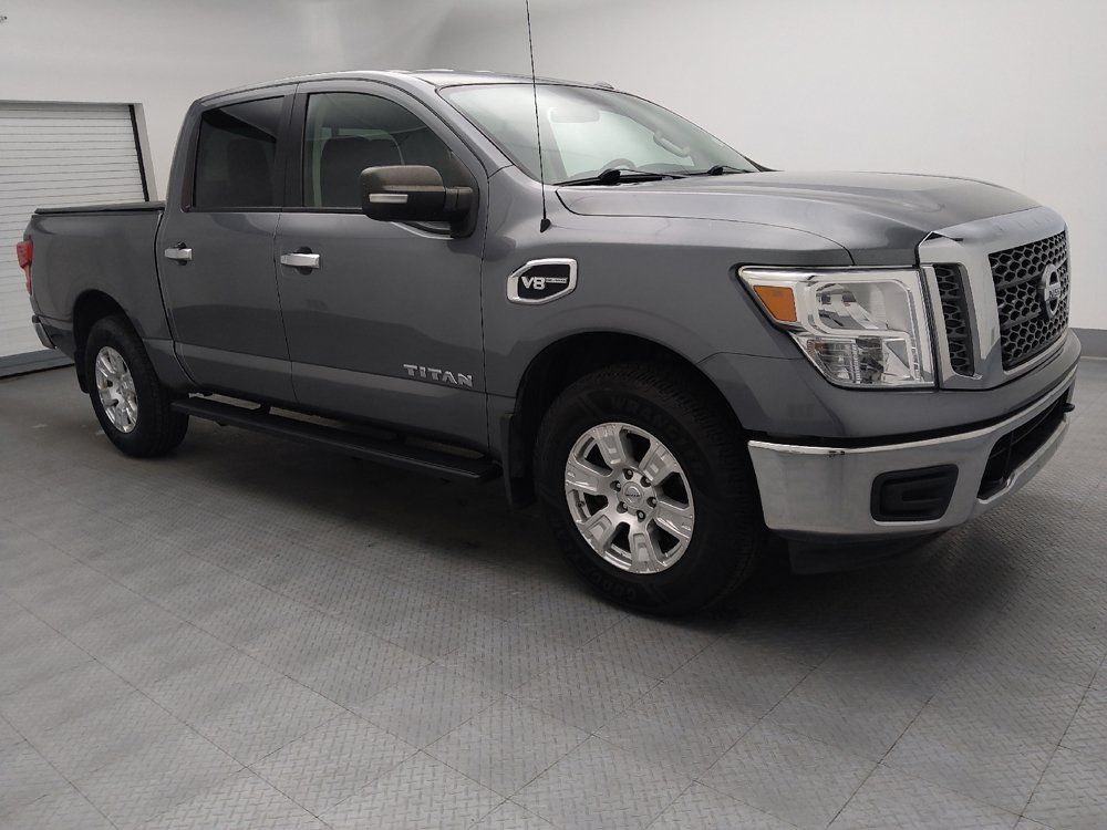 Used 2017 Nissan Titan SV AWD/4WD image 11