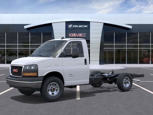 New 2025 GMC Savana 3500 w/ Power Convenience Package RWD image 27