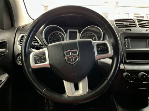 Used 2017 Dodge Journey SXT w/ Premium Group AWD/4WD image 16