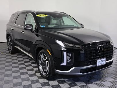Used 2023 Hyundai Palisade Limited w/ Cargo Package