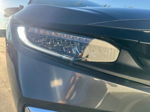 Used 2019 Honda Civic Touring image 27
