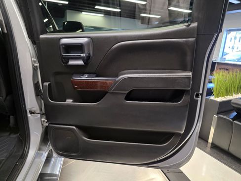 Used 2018 GMC Sierra 1500 SLT image 38