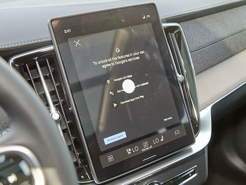 New 2026 Volvo XC90 B6 Plus w/ Protection Package Premier image 14