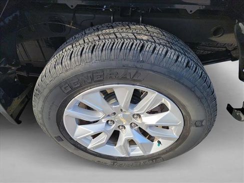 Used 2022 Chevrolet Silverado 1500 Custom image 12