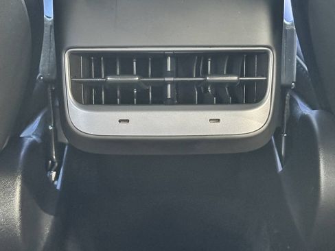 Used 2025 Tesla Model Y Performance AWD/4WD image 39