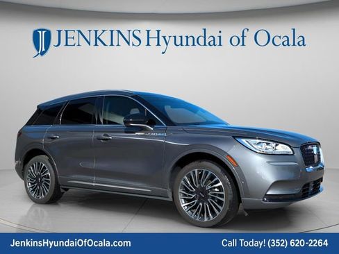 Used 2021 Lincoln Corsair Reserve w/ Equipment Group 201A image 10