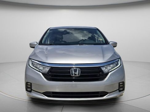 Certified 2024 Honda Odyssey Touring image 4