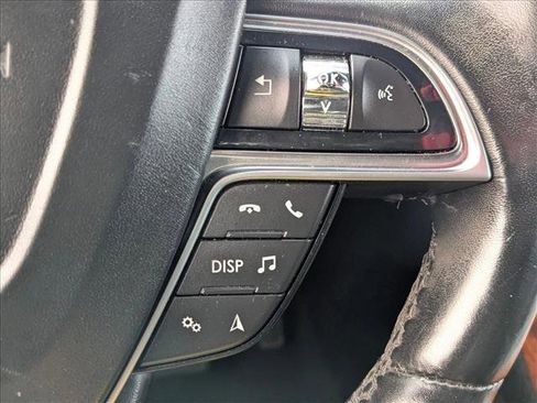 Used 2019 Lincoln Nautilus Reserve image 16
