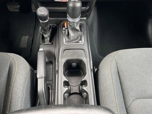 Used 2024 Jeep Wrangler Sport S image 35