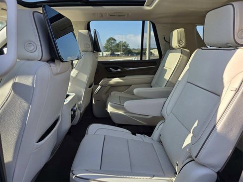 Used 2021 GMC Yukon Denali image 8