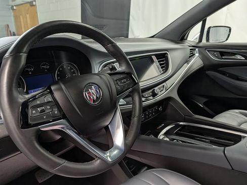 Certified 2022 Buick Enclave Essence w/ Sport Touring Edition FWD image 18