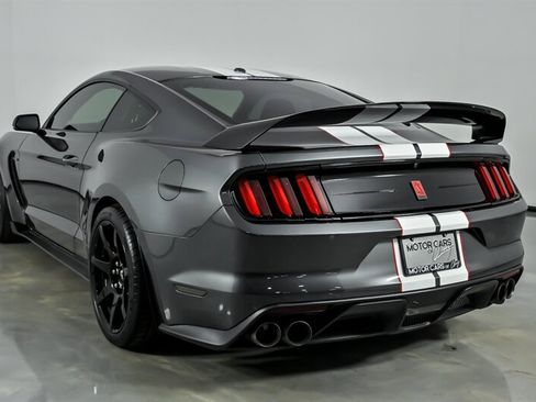 Used 2019 Ford Mustang Shelby GT350R w/ GT350R Equipment Group 920A RWD image 8