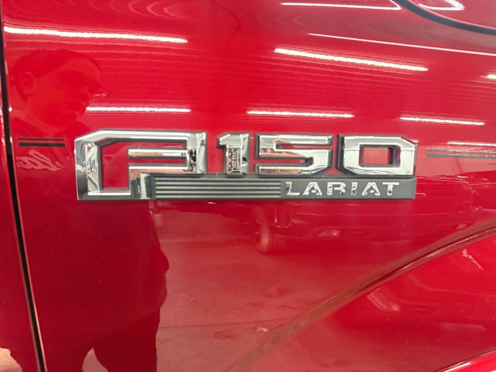 Used 2019 Ford F150 Lariat w/ Equipment Group 502A Luxury AWD/4WD image 32