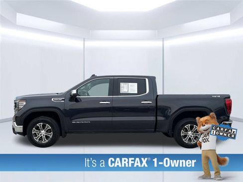 Used 2025 GMC Sierra 1500 SLT AWD/4WD image 2