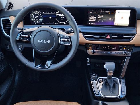 Certified 2026 Kia Seltos EX image 26