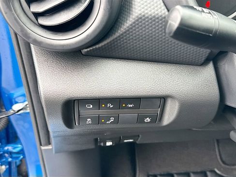 Used 2024 Nissan Kicks S image 22