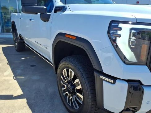 New 2026 GMC Sierra 2500 Denali Ultimate AWD/4WD image 21