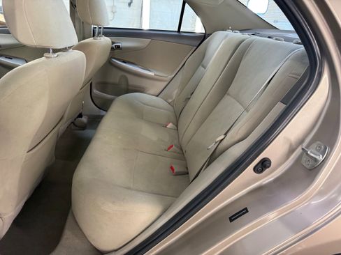 Used 2010 Toyota Corolla LE image 32