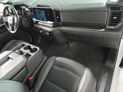 Used 2025 GMC Sierra 1500 SLT RWD image 18