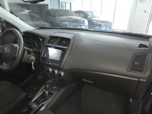 Used 2023 Mitsubishi Outlander Sport AWD image 30