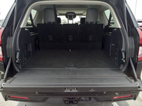 Used 2025 Ford Expedition Max Active image 13