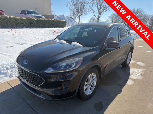 Used 2020 Ford Escape SE image 7