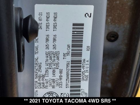 Used 2021 Toyota Tacoma SR5 AWD/4WD image 30