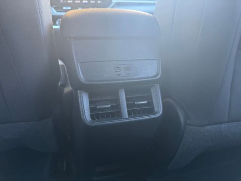 Used 2025 Chevrolet Equinox LT image 23