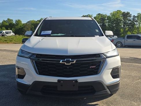 Used 2023 Chevrolet Traverse RS w/ LPO, Floor Liner Package AWD/4WD image 8