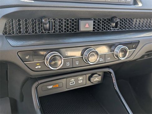 Used 2025 Honda CR-V EX image 22
