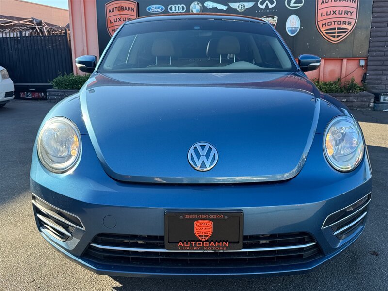 Used 2019 Volkswagen Beetle 2.0T SE FWD image 3