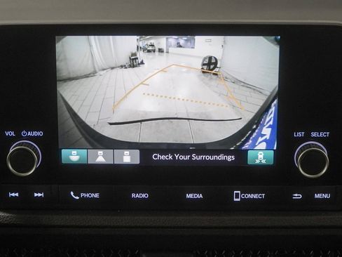 Certified 2025 Honda CR-V EX image 27