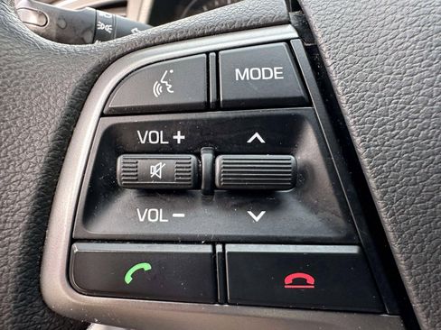 Used 2018 Hyundai Elantra SEL image 18