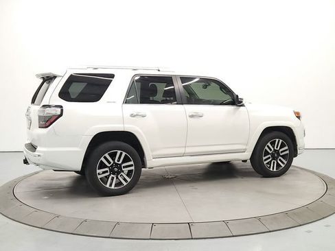 Used 2017 Toyota 4Runner Limited AWD/4WD image 7