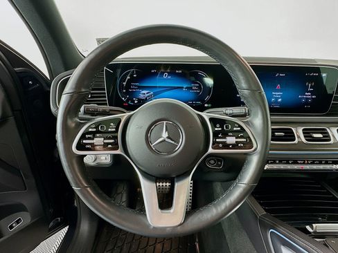 Used 2022 Mercedes-Benz GLS 450 4MATIC image 11