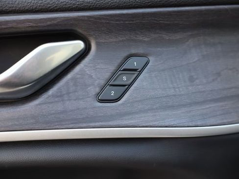 Used 2021 Jeep Grand Cherokee L Limited AWD/4WD image 9