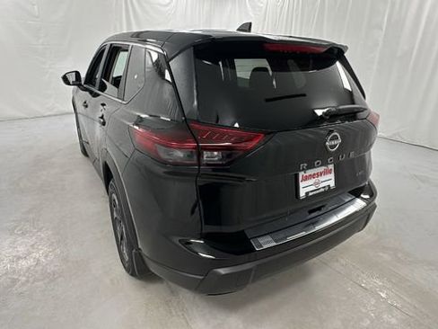 New 2026 Nissan Rogue SV AWD/4WD image 5