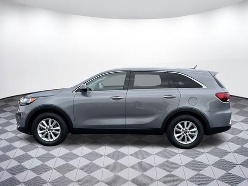 Used 2020 Kia Sorento L FWD image 2