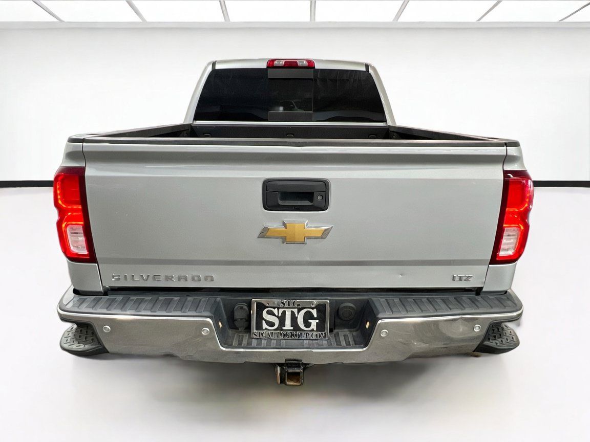 Used 2018 Chevrolet Silverado 1500 LTZ w/ LTZ Plus Package AWD/4WD image 5