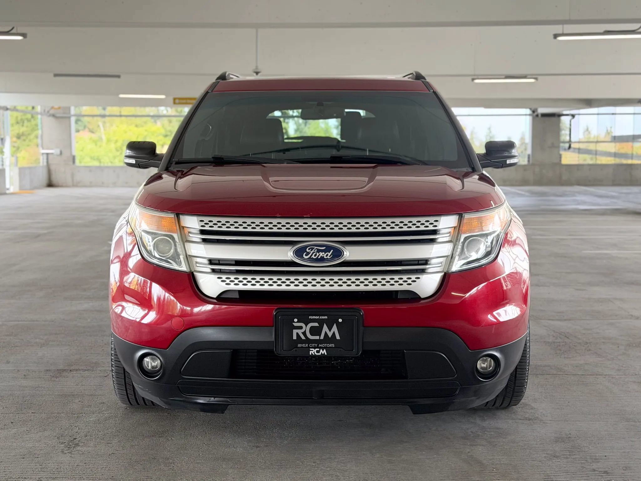 Used 2015 Ford Explorer XLT w/ Equipment Group 202B FWD image 2