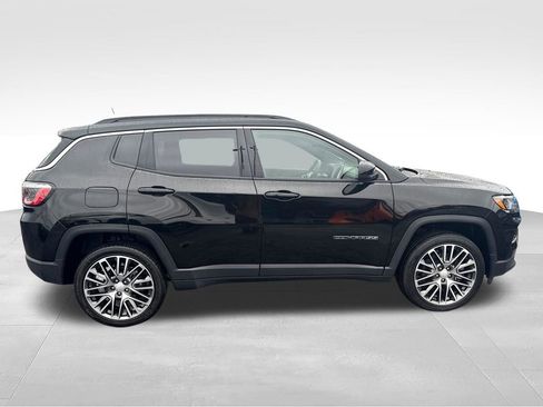 Used 2023 Jeep Compass Limited w/ Elite Group AWD/4WD image 2