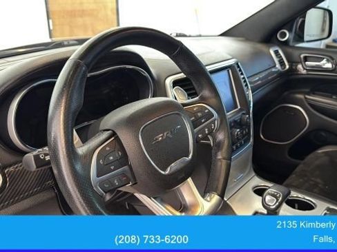 Used 2015 Jeep Grand Cherokee SRT w/ Luxury Group II AWD/4WD image 15