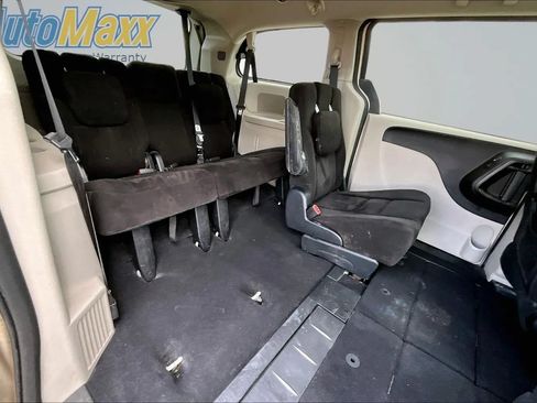 Used 2014 Dodge Grand Caravan SXT w/ Rear Park Assist Package FWD image 23