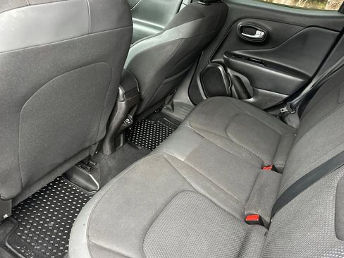 Used 2020 Jeep Renegade Altitude image 13